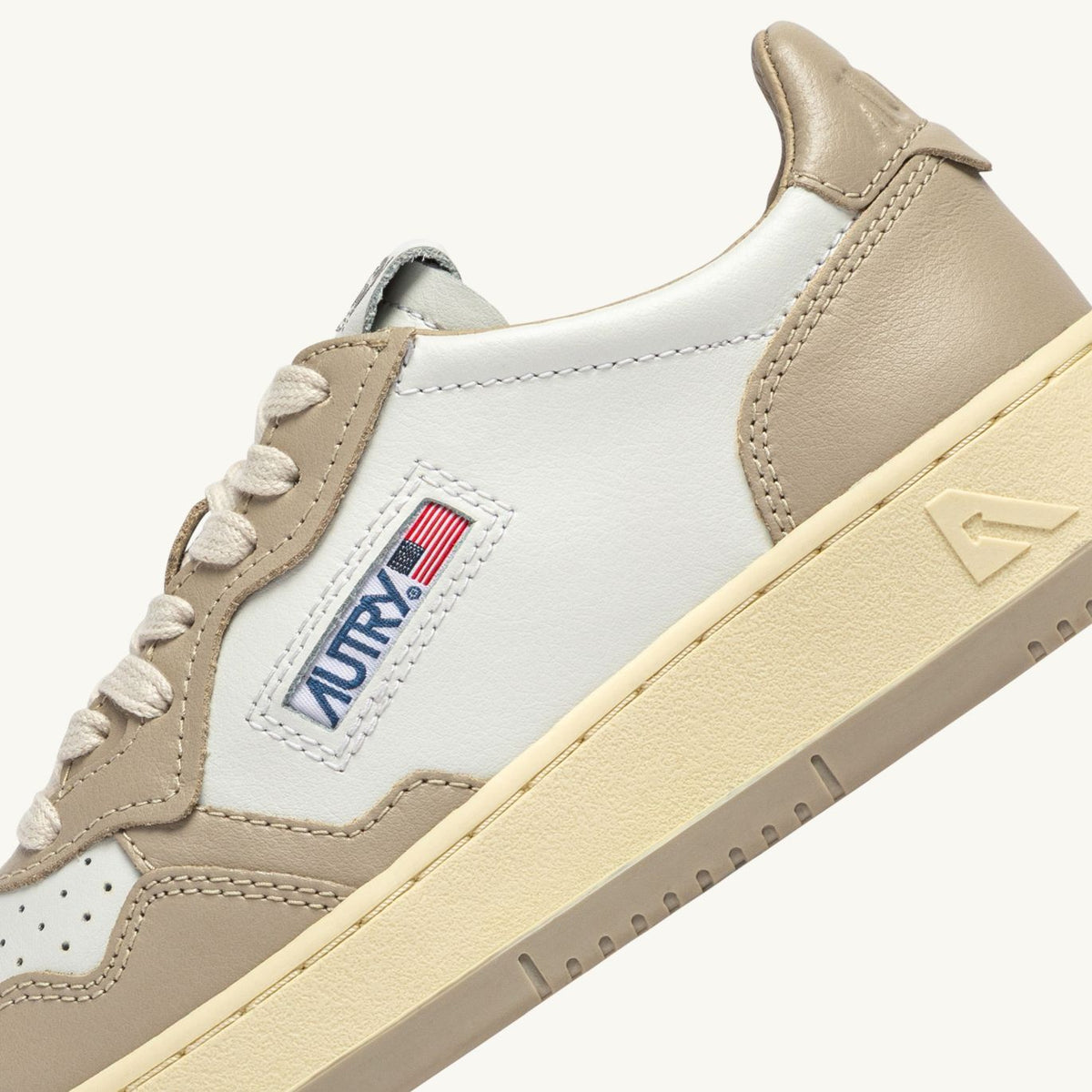 Autry Medalist Low Sneaker Weiß/Beige