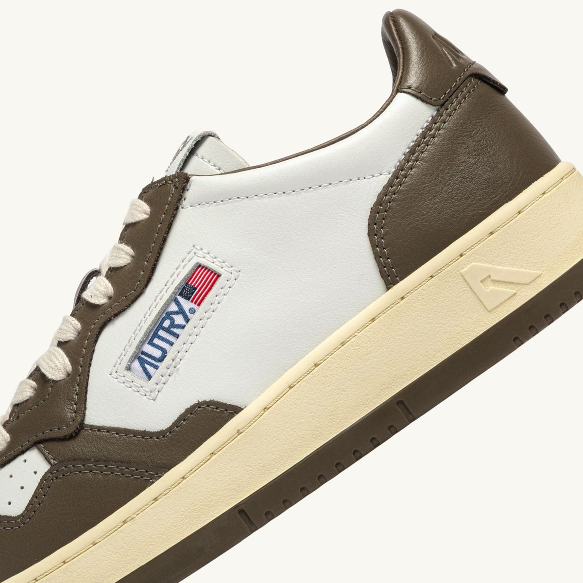 Autry Medalist Low Sneaker Weiß/Braun