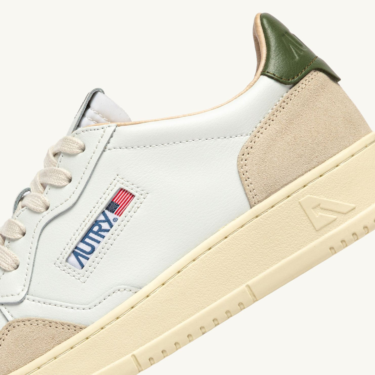 Autry Medalist Low Sneaker Weiß/Beige/Dunkelgrün