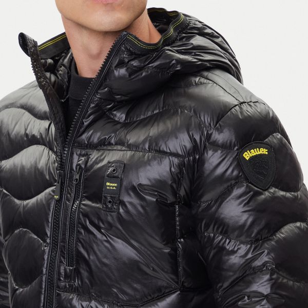 Blauer Wave Puffer Zwart