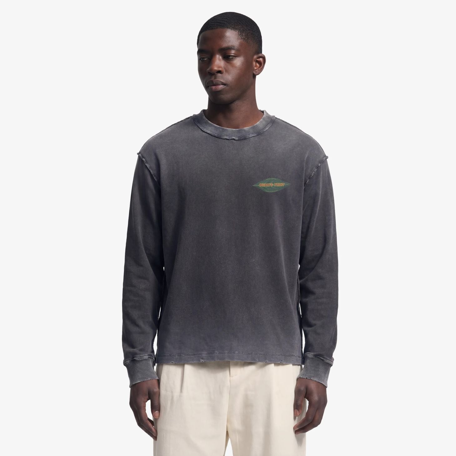 Bram’s Fruit Distressed Leaf Longsleeve T-shirt Zwart