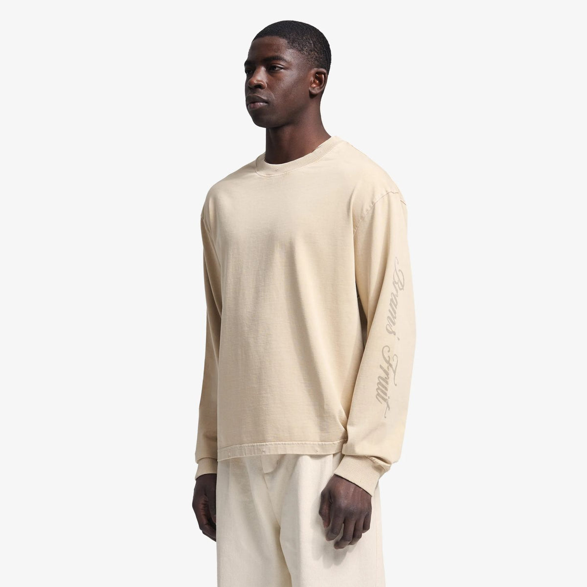Bram’s Fruit Distressed Script Logo Langarm-T-shirt Beige