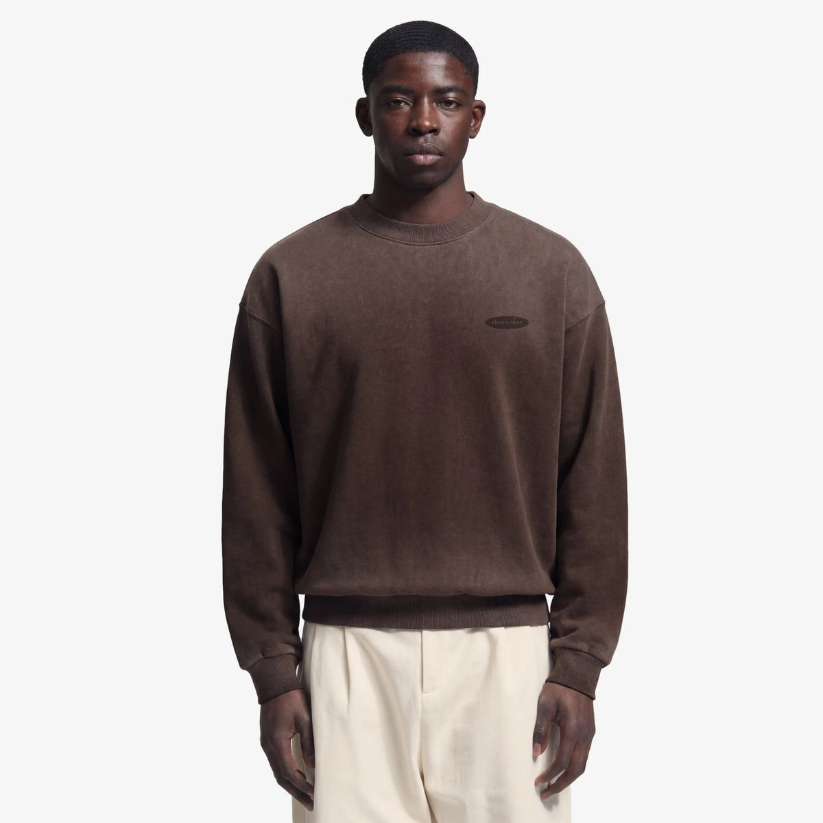 Bram’s Fruit Gardening Distressed Pullover Braun