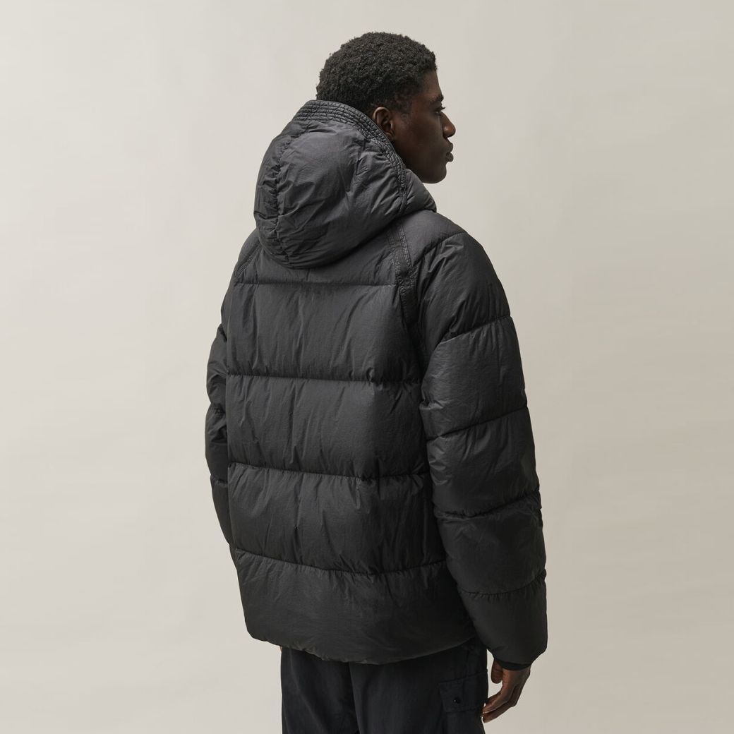 CP Company Down Shield Lens Hooded Puffer Schwarz