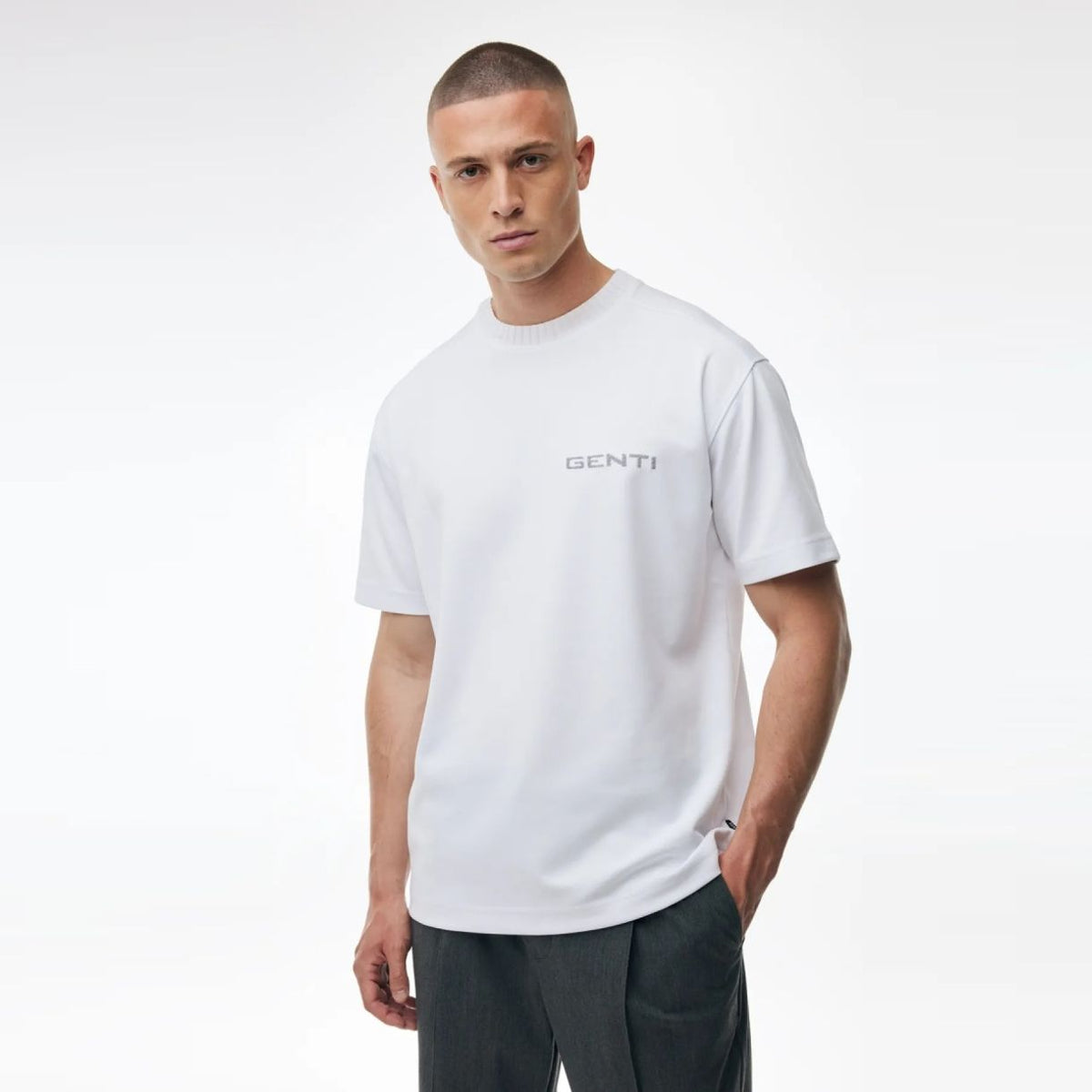 Genti Embroidered Logo T-shirt Weiß