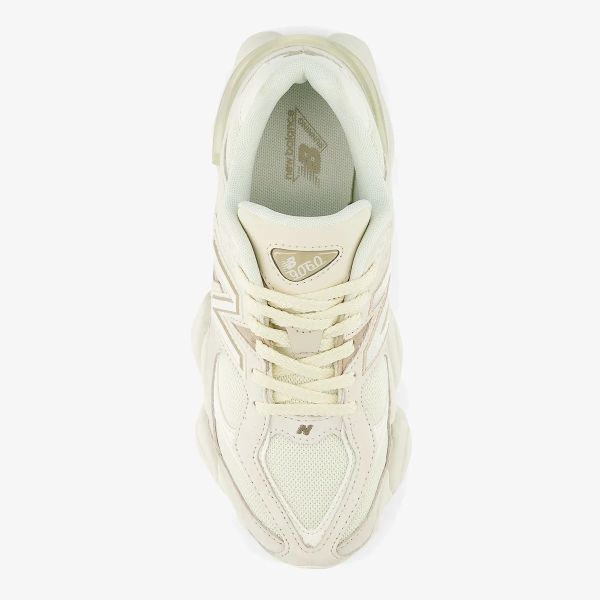 New Balance 9060 Sneaker Beige