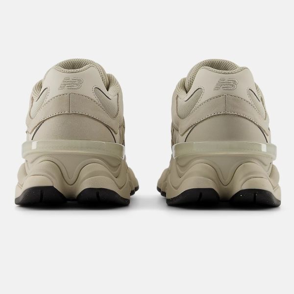 New Balance 9060 Sneaker Beige