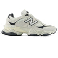 New Balance 9060 Sneaker Weiß/Schwarz
