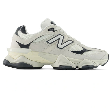 New Balance 9060 Sneaker Weiß/Schwarz