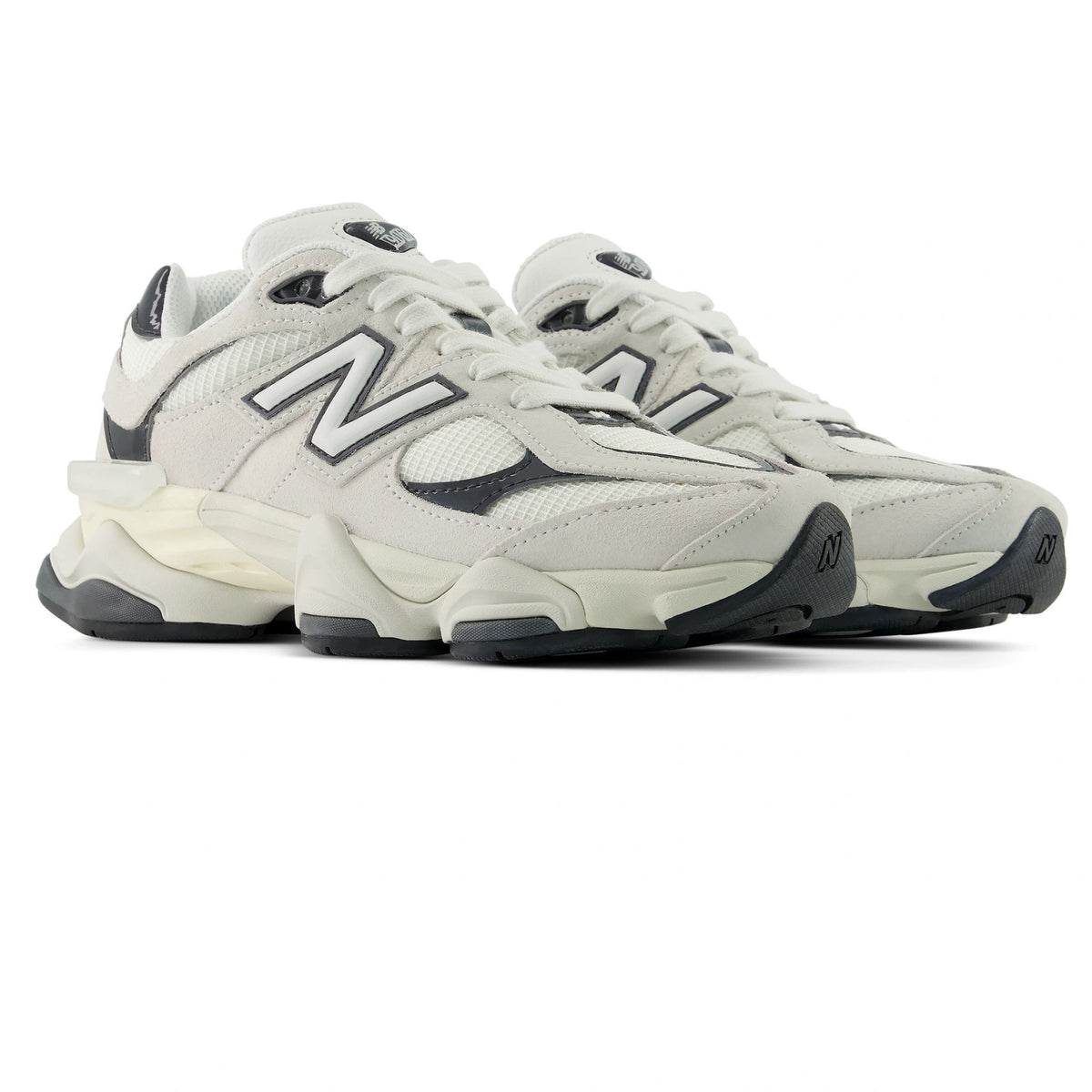 New Balance 9060 Sneaker Weiß/Schwarz