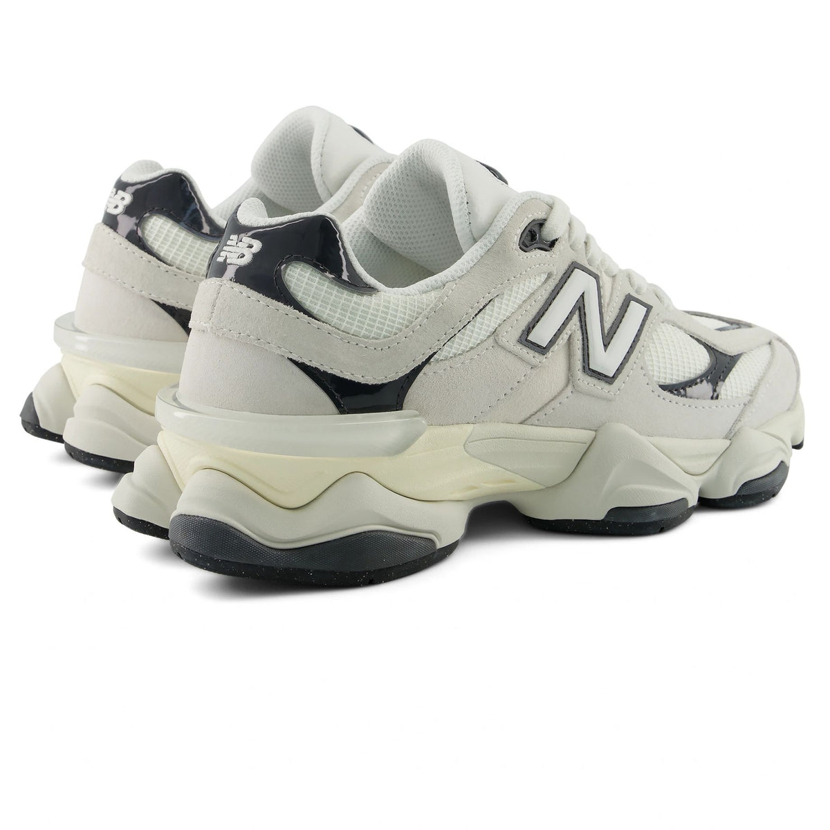 New Balance 9060 Sneaker Weiß/Schwarz