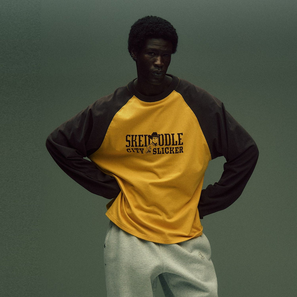 PAL Sporting Goods Skedaddle Raglan-Langarm-T-shirt Gelb/Braun