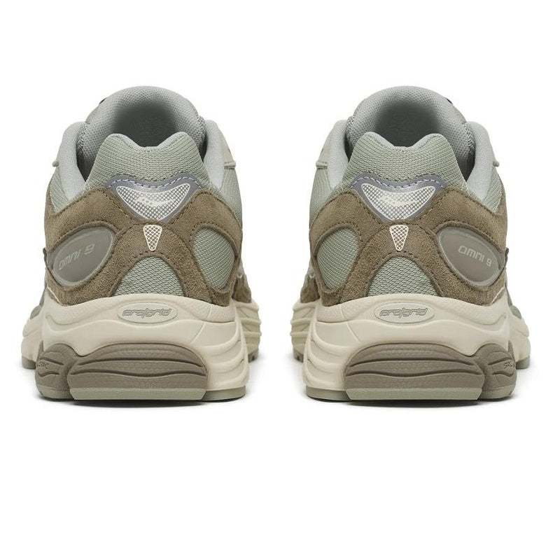 Saucony Progrid Omni 9 Suede-Sneaker Grau/Grün