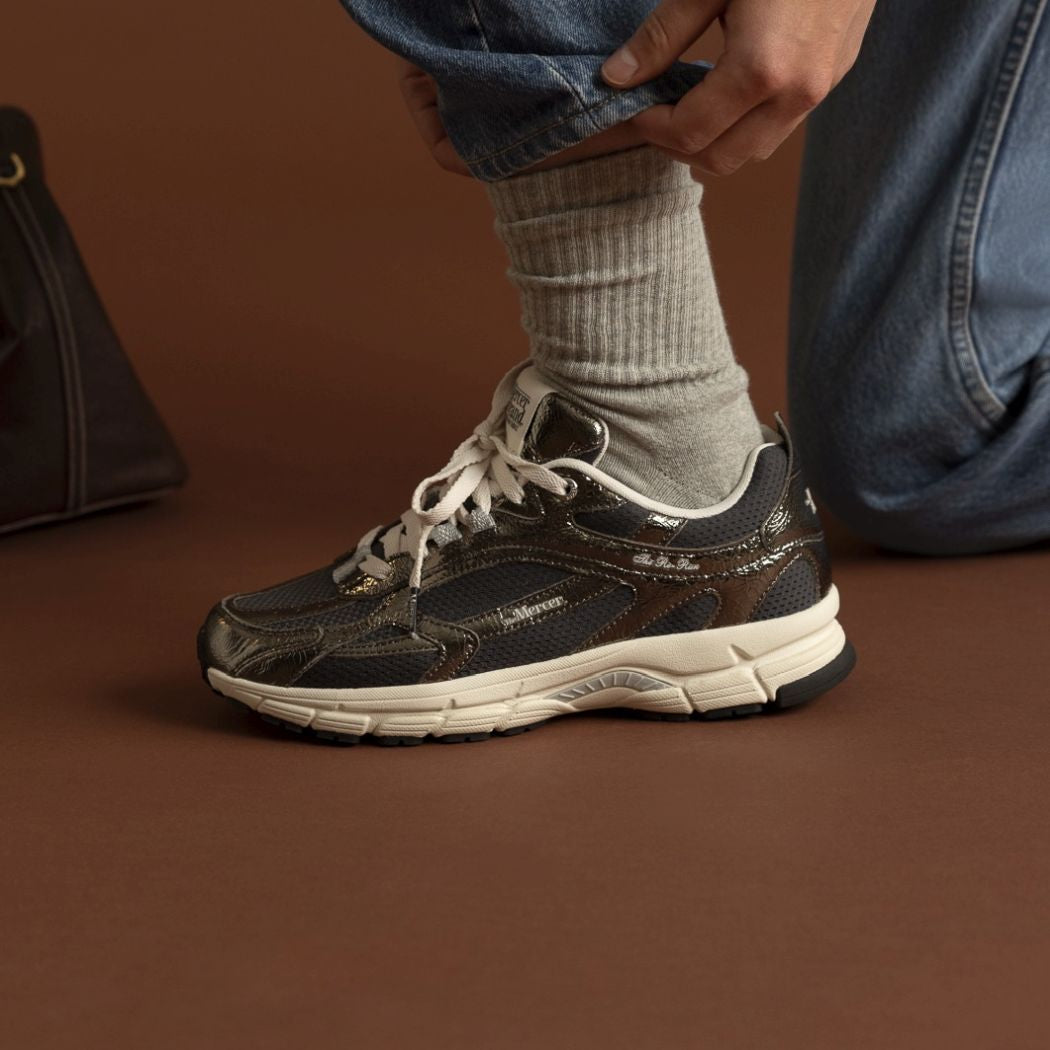 The Mercer Brand The Re-Run Cracked Sneaker Dunkelgrün