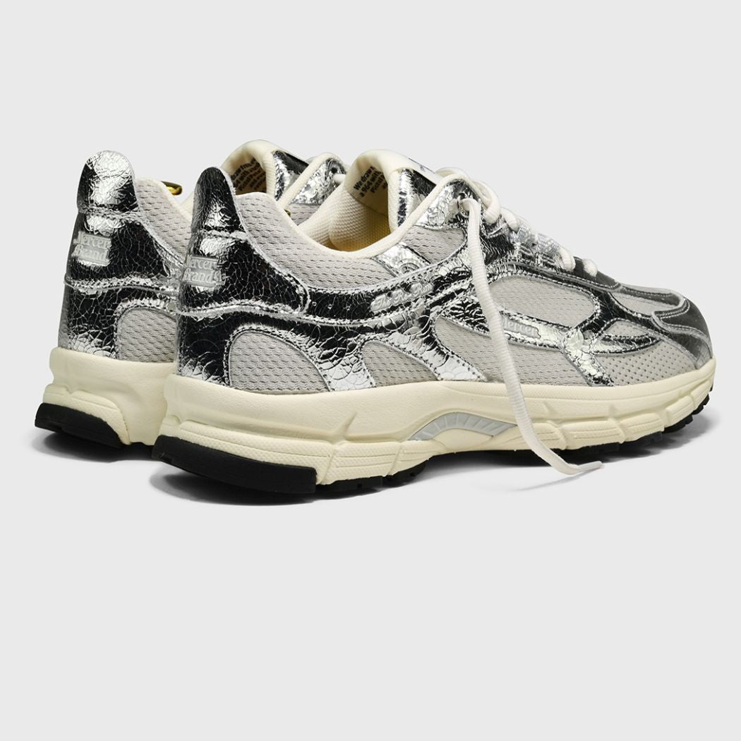 The Mercer Brand The Re-Run Cracked Sneaker Silber
