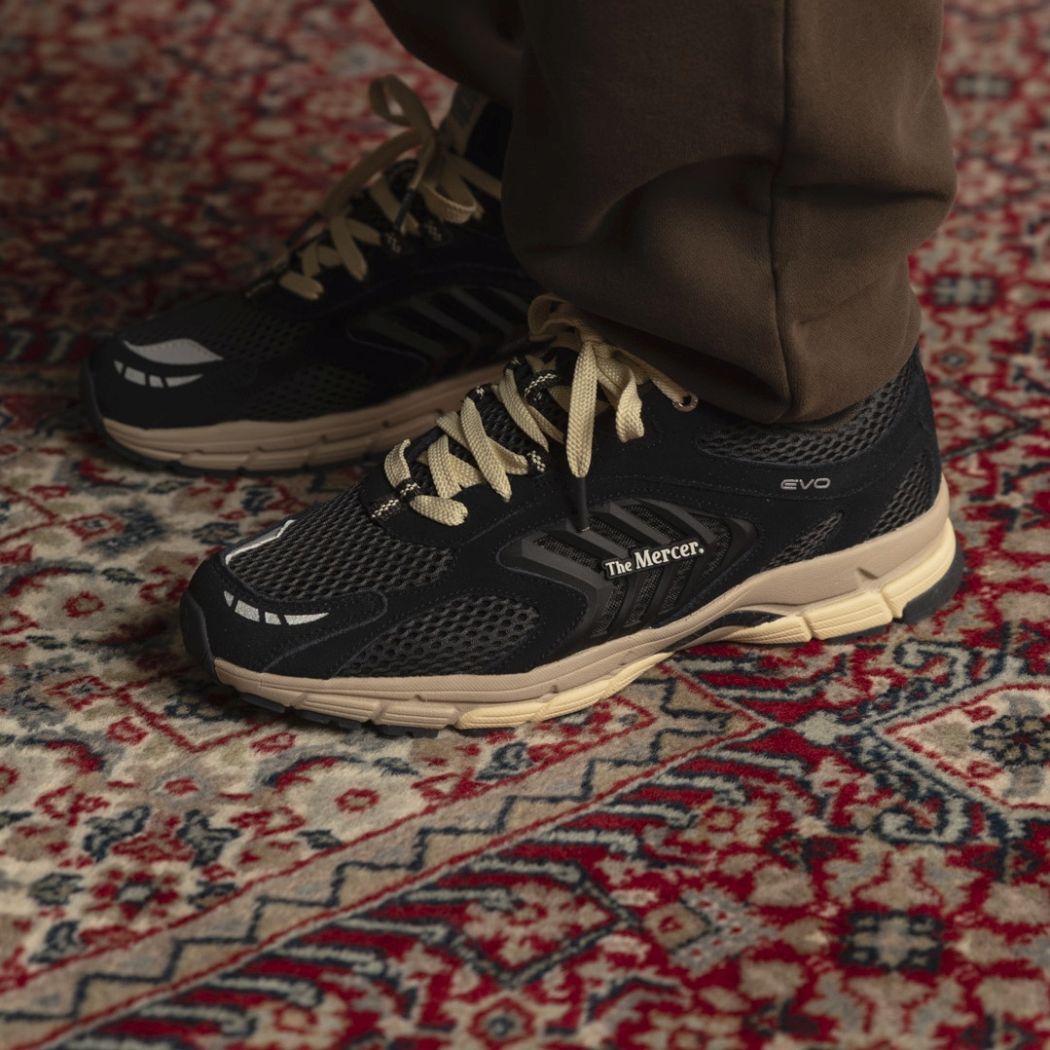 The Mercer Brand The Re-Run EVO Nubuck Sneaker Anthrazit
