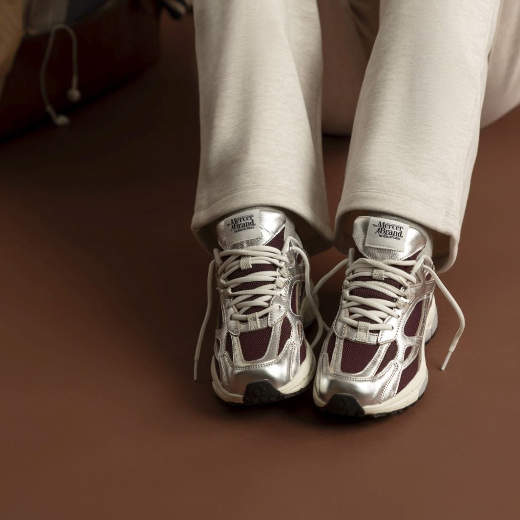 The Mercer Brand The Re-Run Pine Metallic Sneaker Silber/Bordeaux