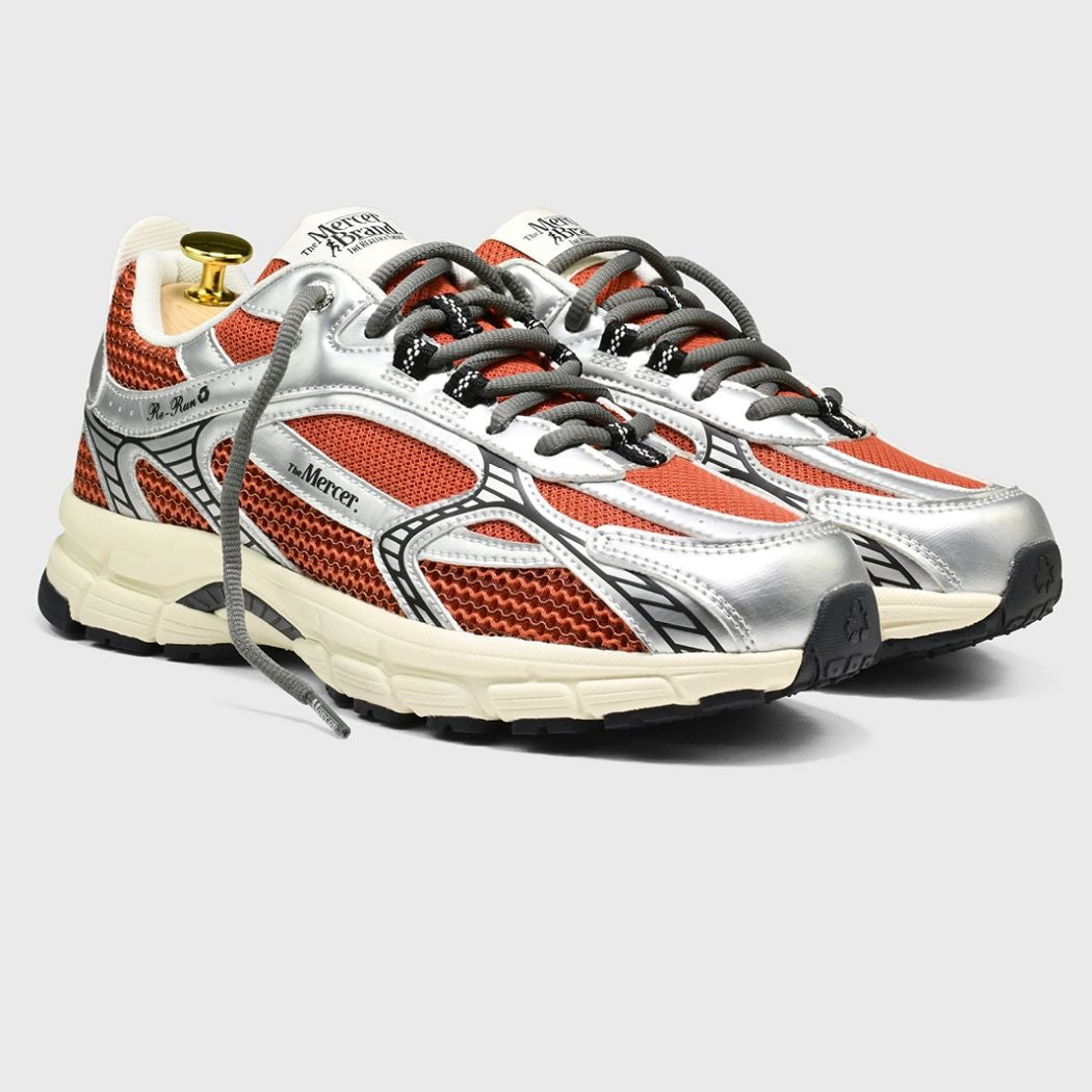 The Mercer Brand The Re-Run Scratched Sneaker Orange/Silber