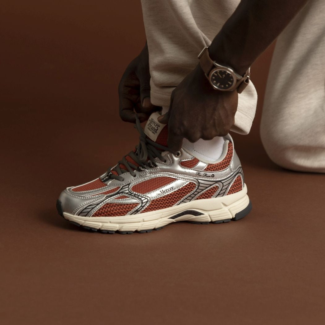The Mercer Brand The Re-Run Scratched Sneaker Orange/Silber
