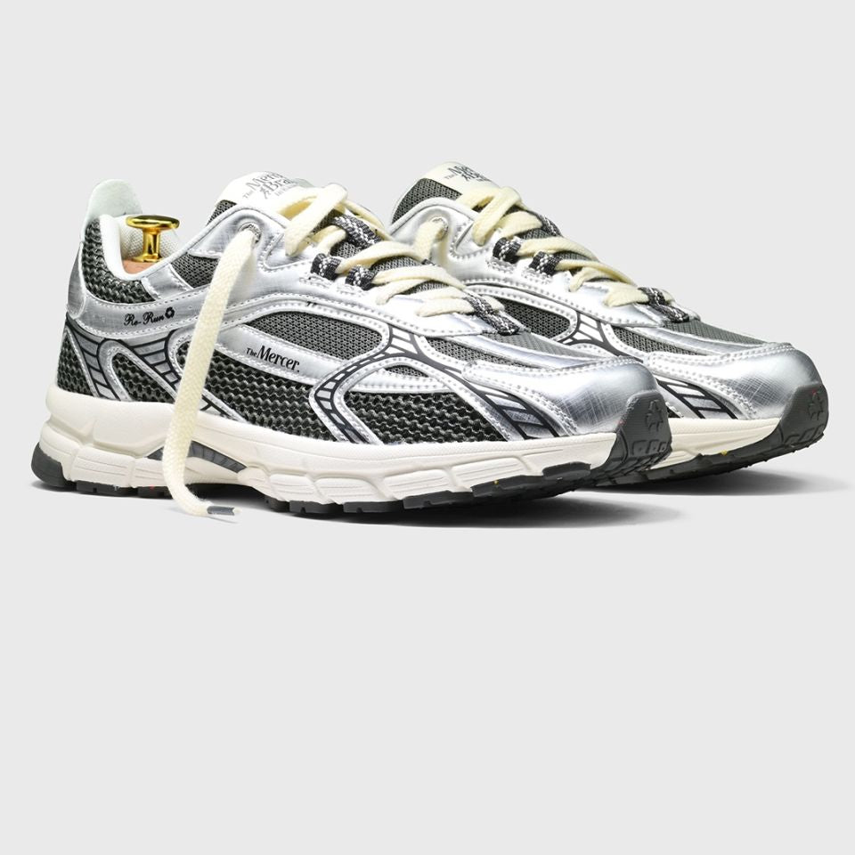 The Mercer Brand The Re-Run Scratched Sneaker Silber