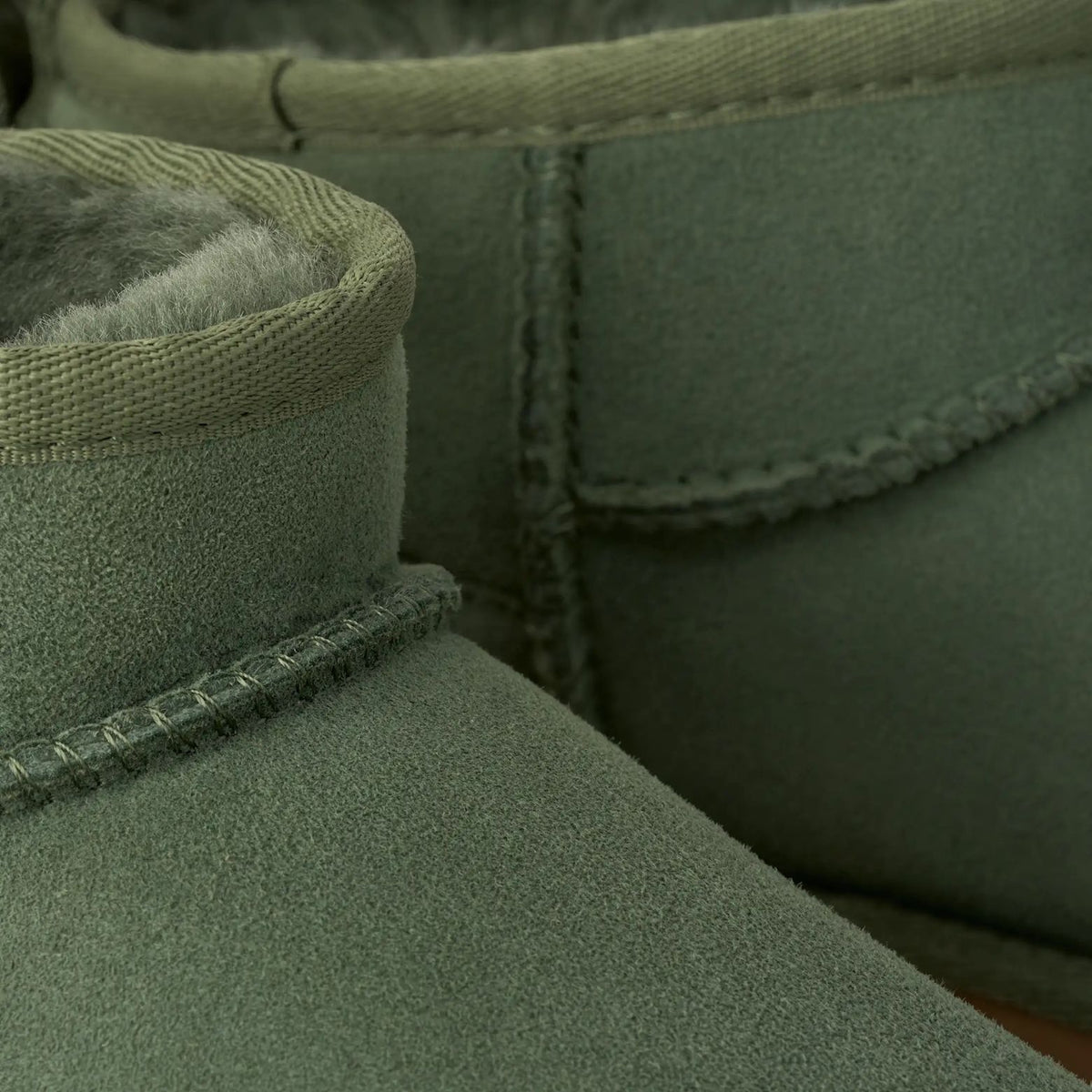 UGG Classic Ultra Mini Boot Grün