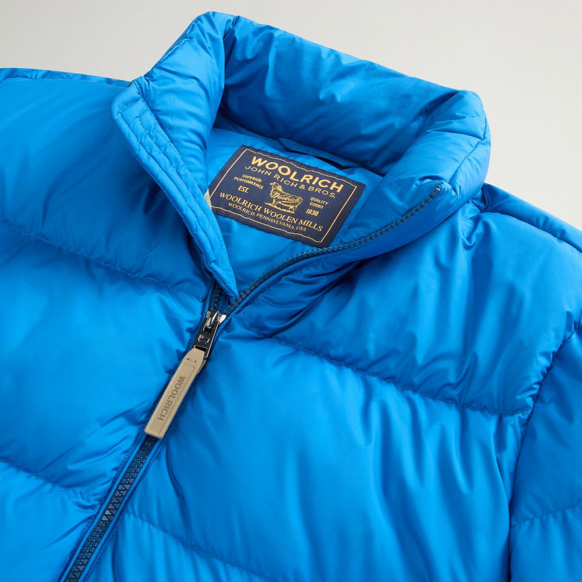 Woolrich Cloud Eagle Puffer Blau