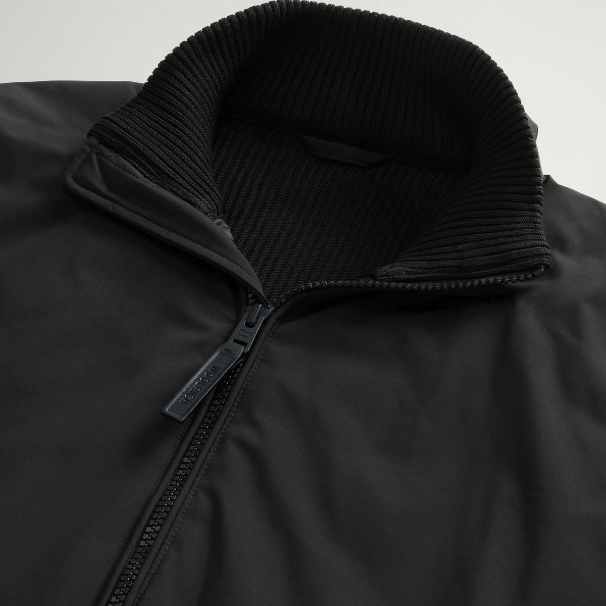 Woolrich Cloud Hybrid Jacke Schwarz