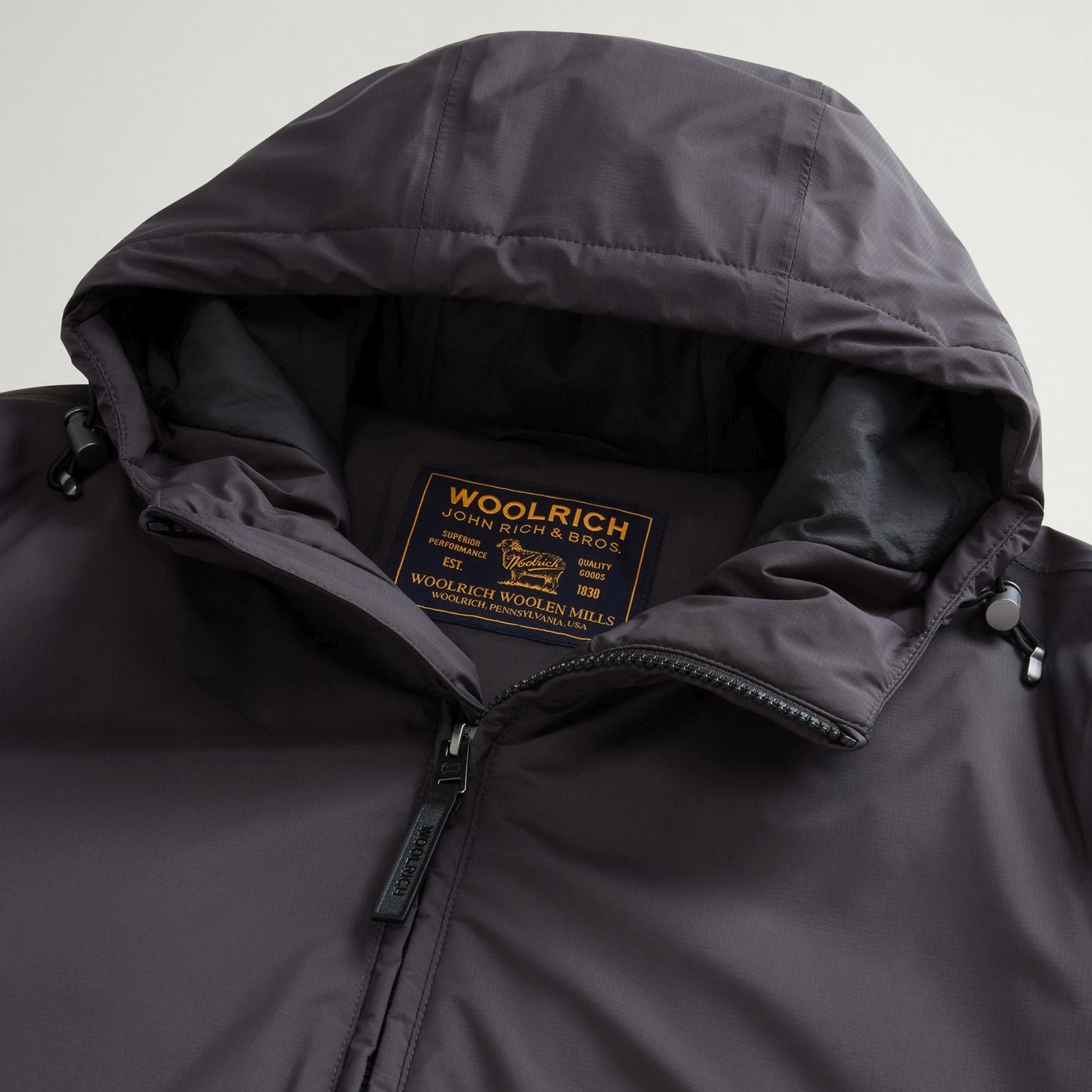 Woolrich Micro Ripstop Hooded Jacke Anthrazit
